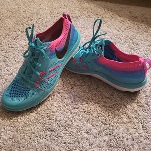 Nike Free Focus Flyknit Sneakers Size 7.5